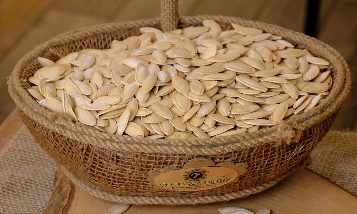 Çiğ Kabak Çekirdeği