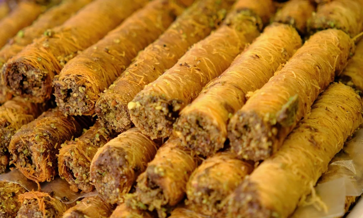 Hicret Sarma Kaymaklı